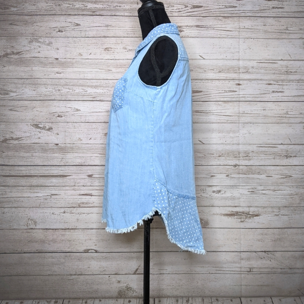 liverpool • chambray sleeveless western shirt - Picture 4 of 7